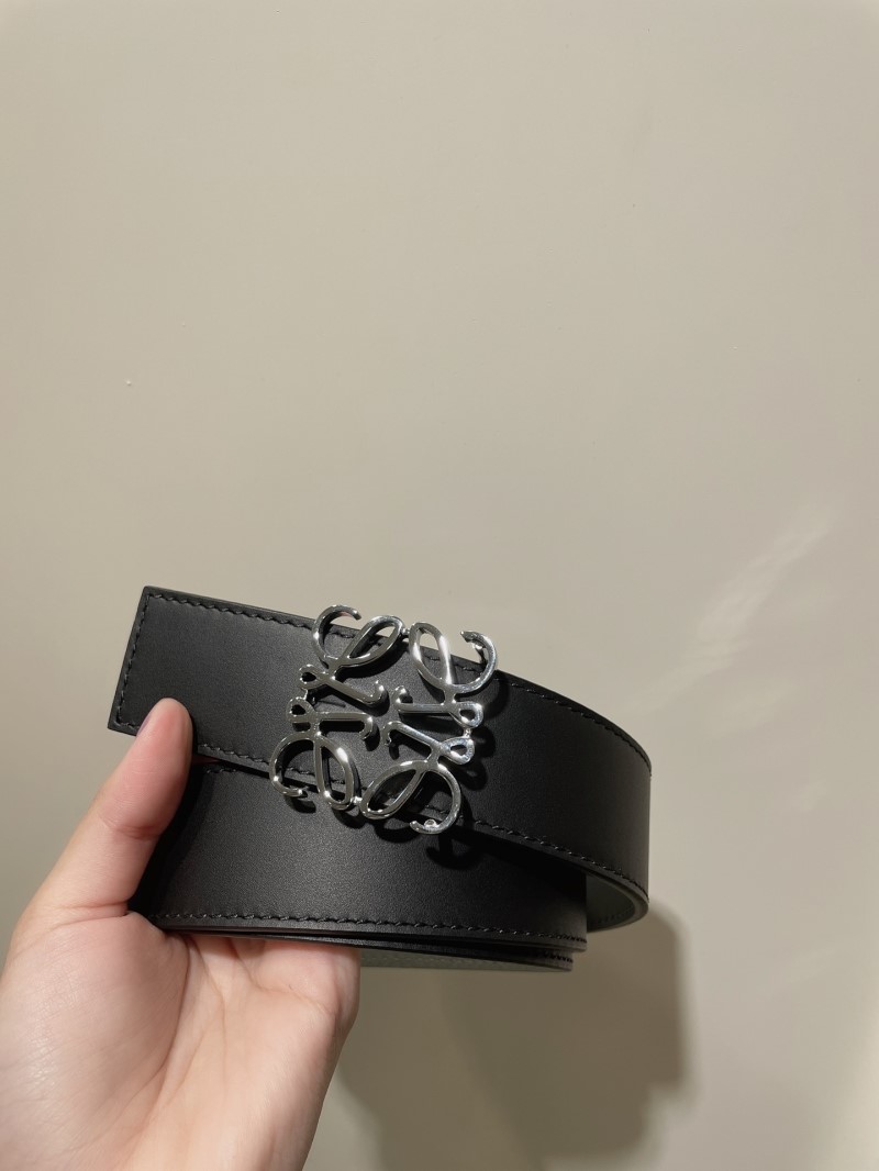 L0ew* belts
